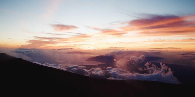 运河航运：现代物流的绿色动脉与水资源管理新范式